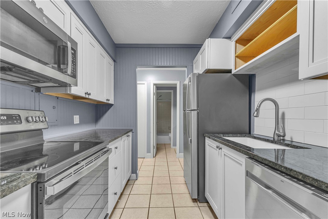 1633 Cedarwood Drive Westlake OH 44145