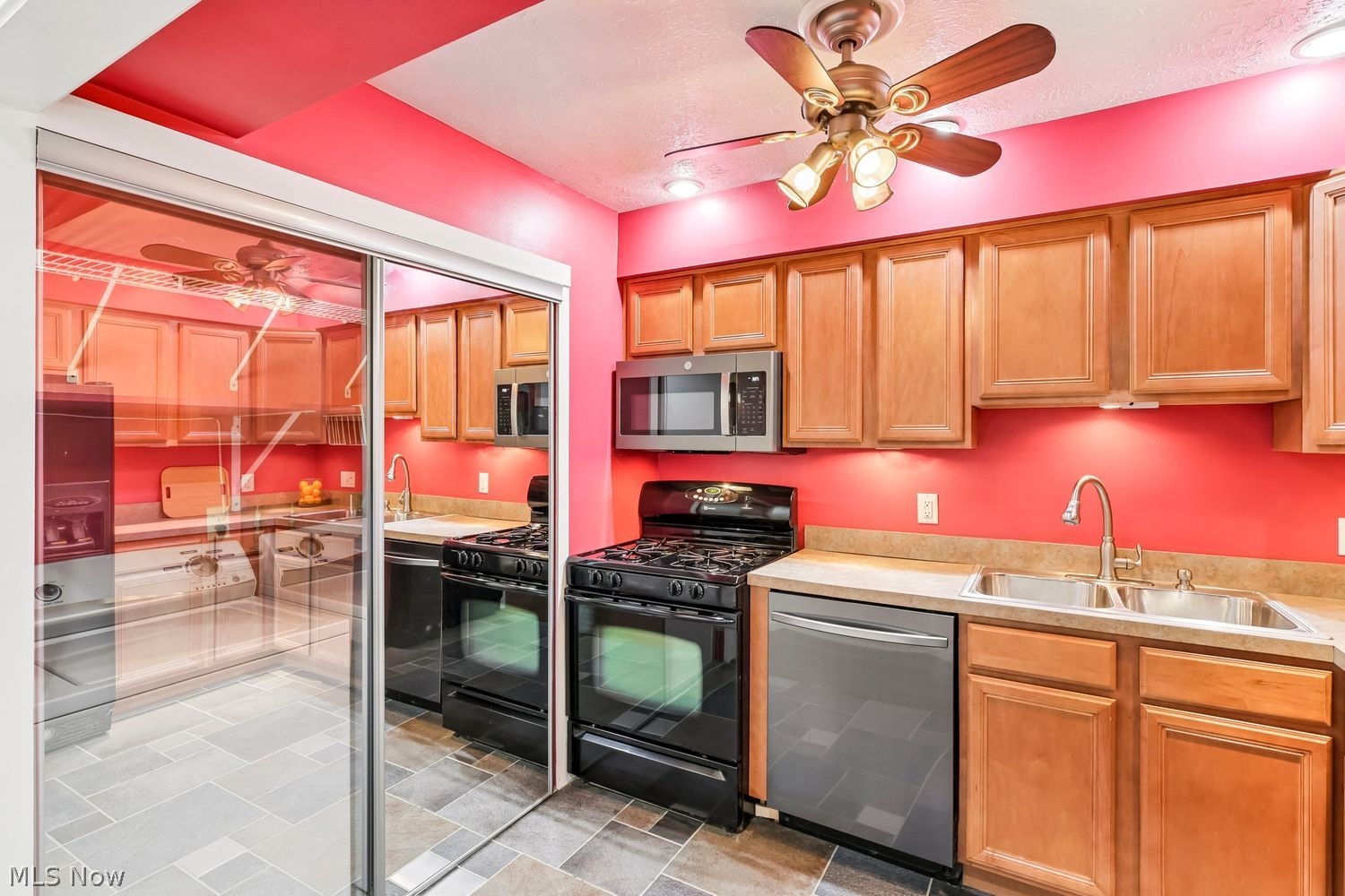 975 Canyon View Sagamore Hills OH 44067-1055