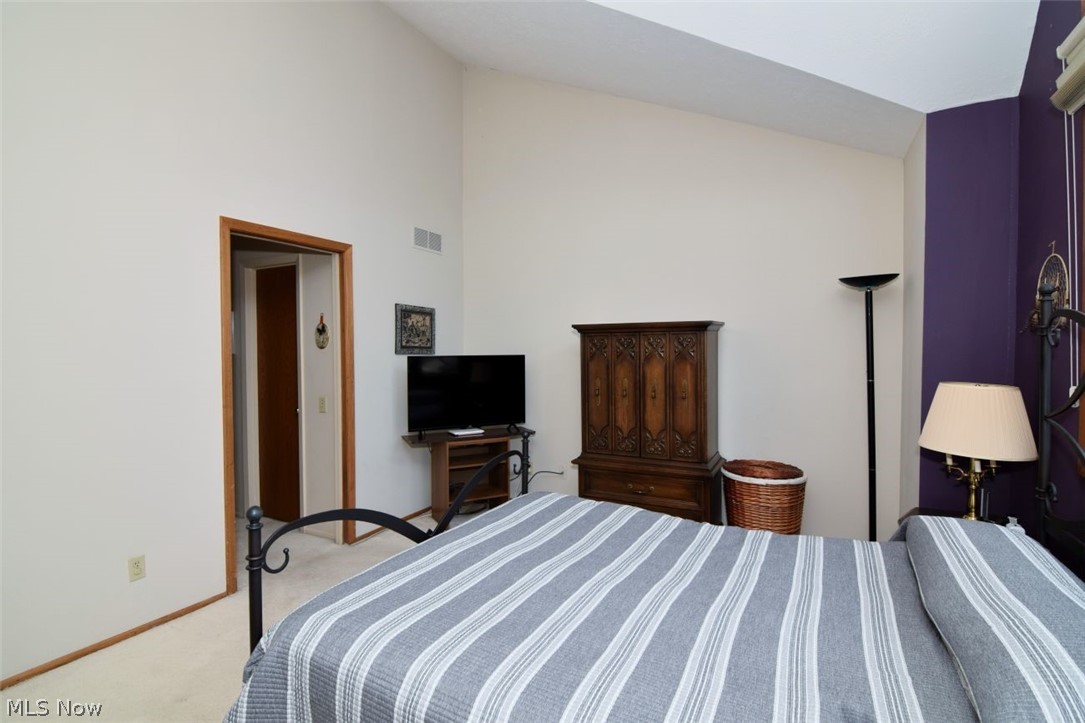10 Windrush Beachwood OH 44122