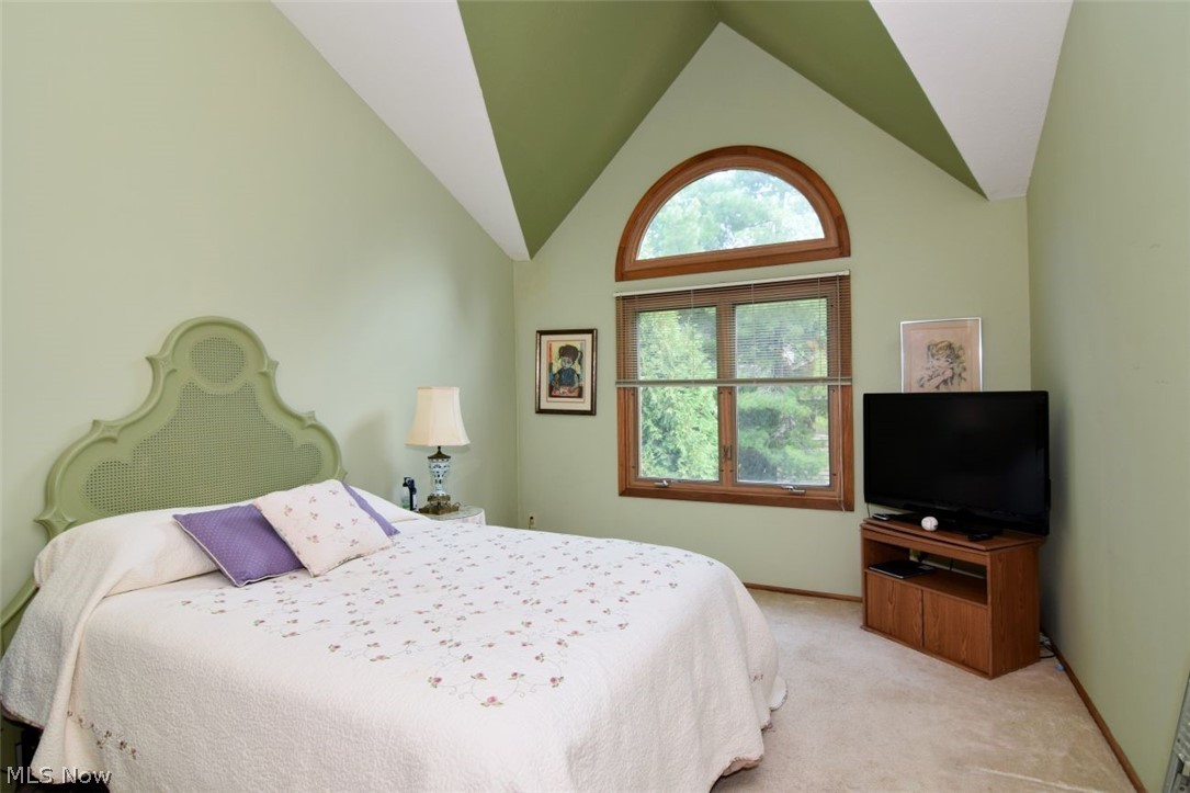 10 Windrush Beachwood OH 44122