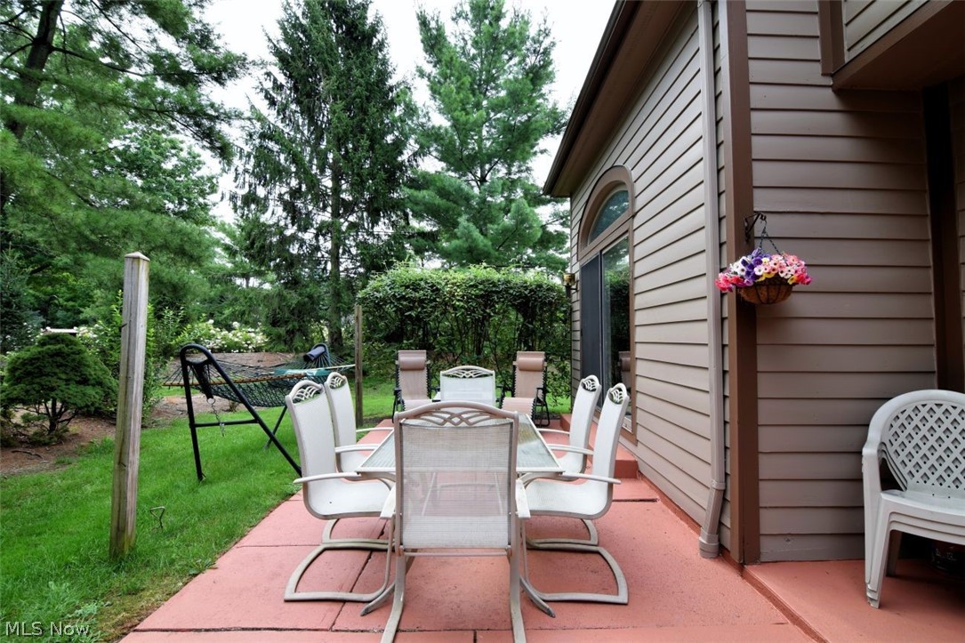 10 Windrush Beachwood OH 44122