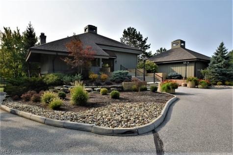 10 Windrush Beachwood OH 44122