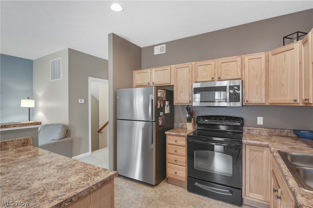 106 Clay Court Berea OH 44017