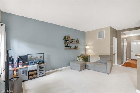 106 Clay Court Berea OH 44017