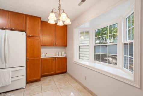 938 Sturbridge Drive Akron OH 44313