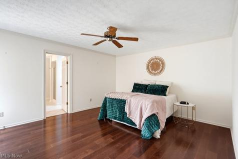 938 Sturbridge Drive Akron OH 44313