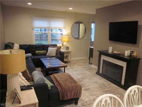19704 Lorain Road Fairview Park OH 44126