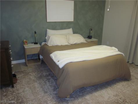19704 Lorain Road Fairview Park OH 44126