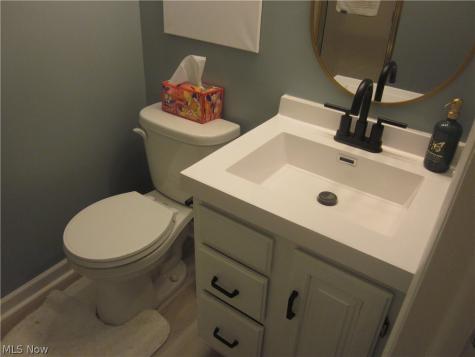 19704 Lorain Road Fairview Park OH 44126