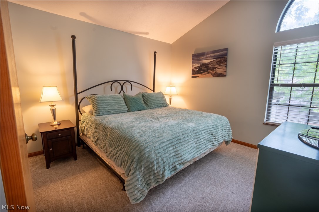 1233 Red Tail Hawk Drive Boardman OH 44512