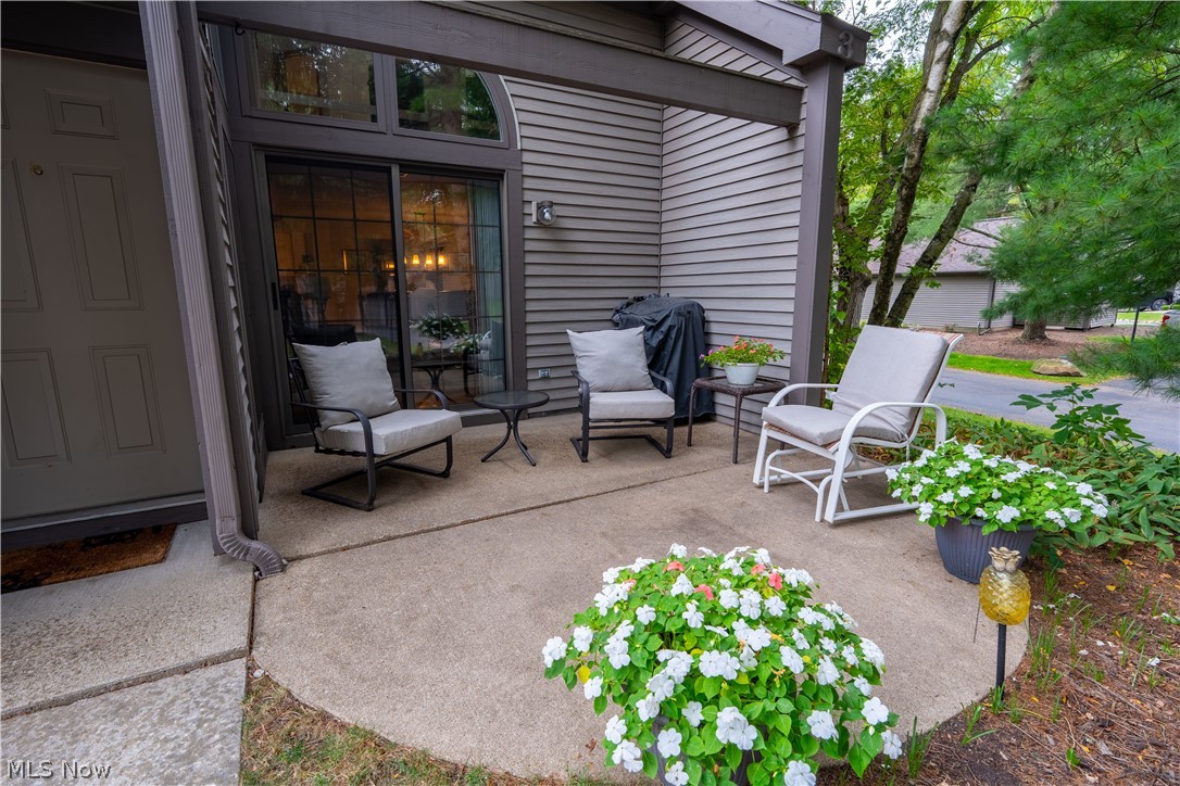 1233 Red Tail Hawk Drive Boardman OH 44512