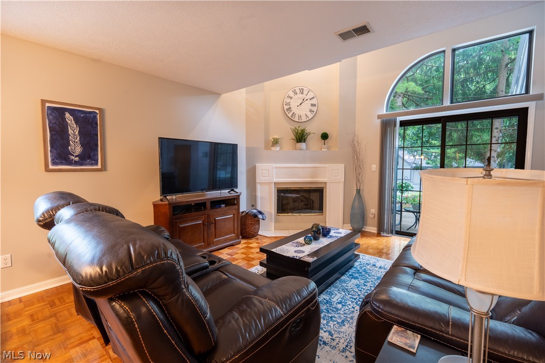 1233 Red Tail Hawk Drive Boardman OH 44512