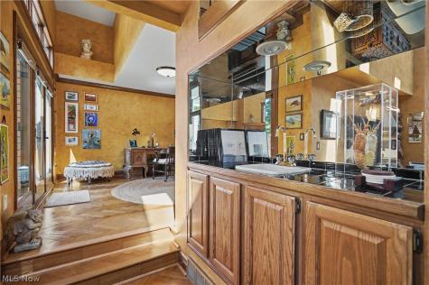 3644 Sparrow Pond Circle Akron OH 44333