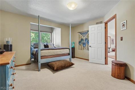 3644 Sparrow Pond Circle Akron OH 44333