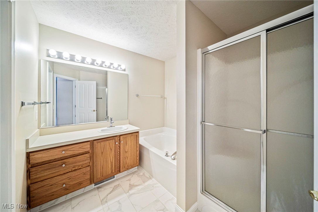 5655 N Greenway Court Highland Heights OH 44143