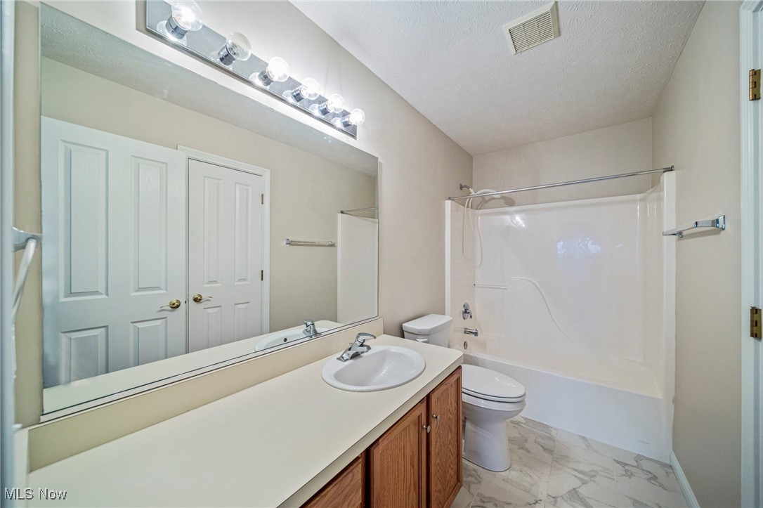 5655 N Greenway Court Highland Heights OH 44143