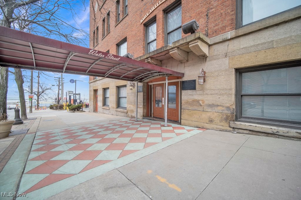 1133 W 9th Street Cleveland OH 44113