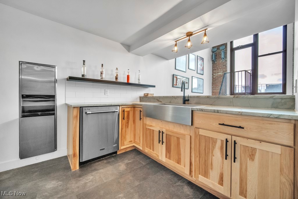 1133 W 9th Street Cleveland OH 44113