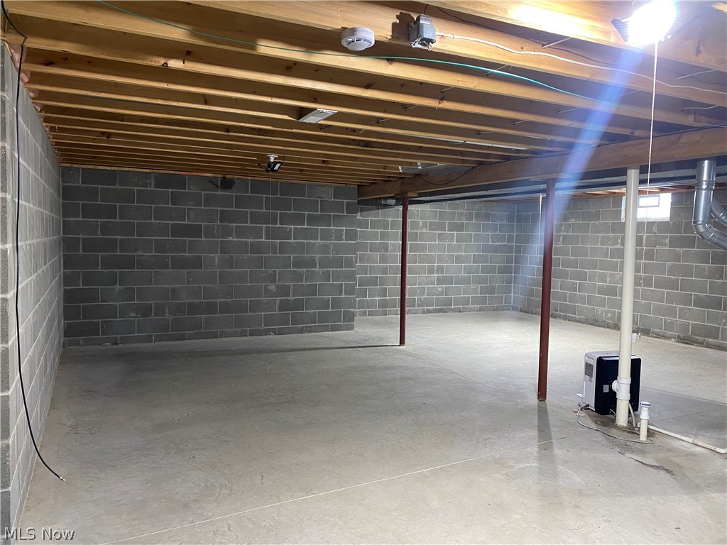 313 Abby Lane Hartville OH 44632