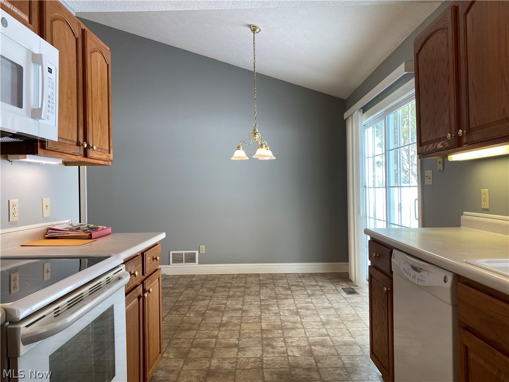313 Abby Lane Hartville OH 44632