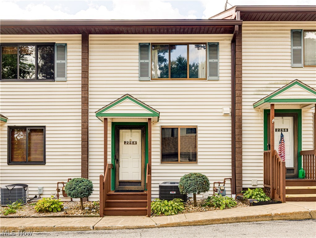 2254 Pine Top Court Coventry OH 44319
