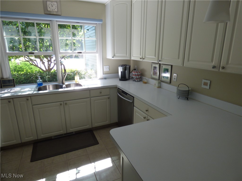 200 Saint Andrews Place NE Warren OH 44484