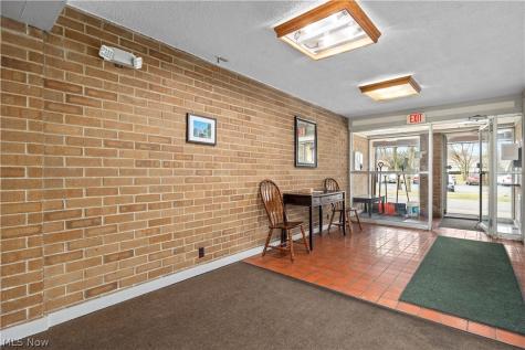 1315 S Lake Wilmer Drive Sandusky OH 44870