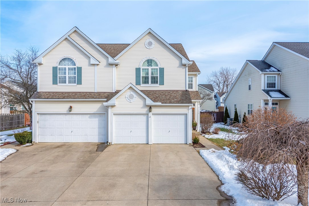 9765 Sugarbush Circle Olmsted Falls OH 44138