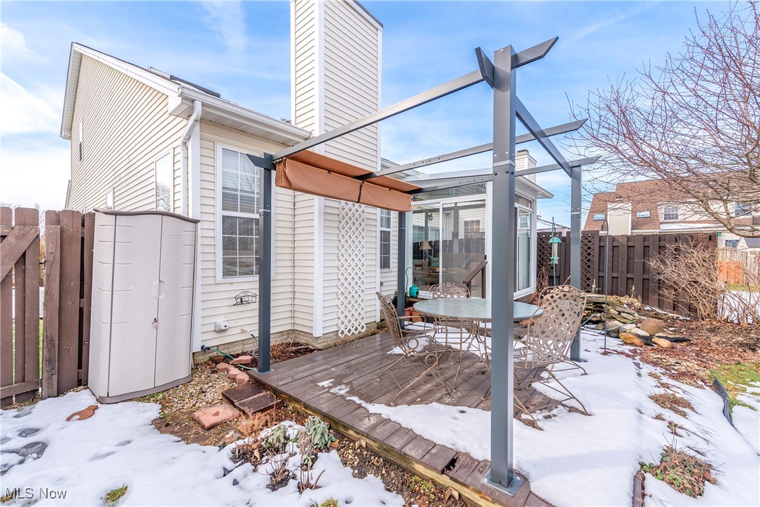 9765 Sugarbush Circle Olmsted Falls OH 44138