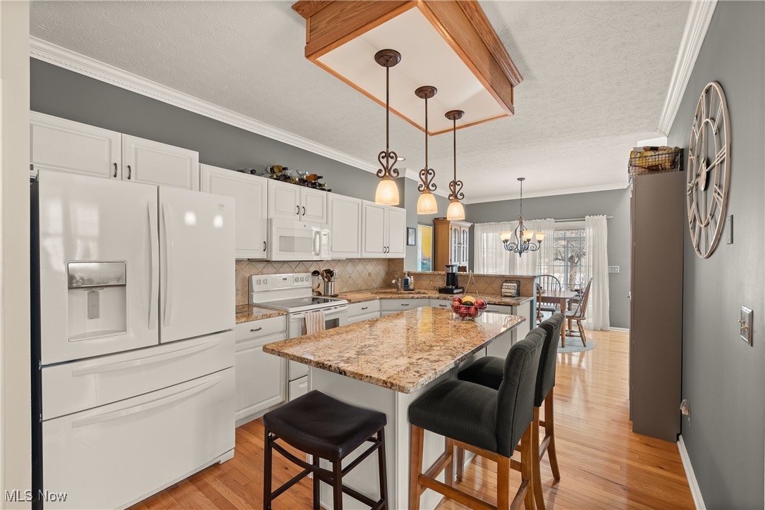 9765 Sugarbush Circle Olmsted Falls OH 44138