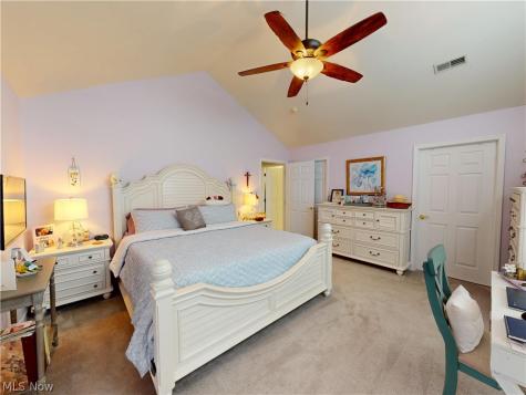 634 Crossings Circle Tallmadge OH 44278