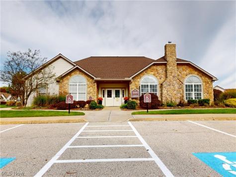 634 Crossings Circle Tallmadge OH 44278