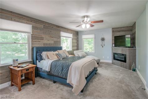 2440 Port Charles Drive Stow OH 44224