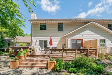 2440 Port Charles Drive Stow OH 44224