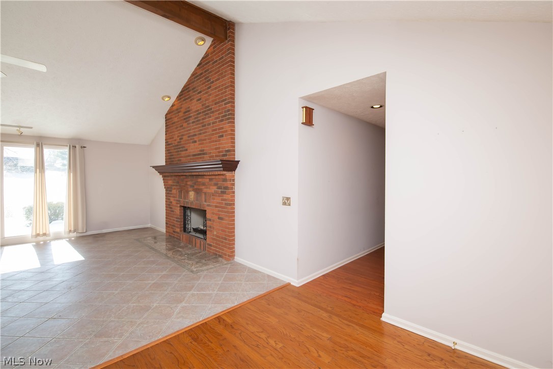 290-21 Hawthorne Drive Aurora OH 44202