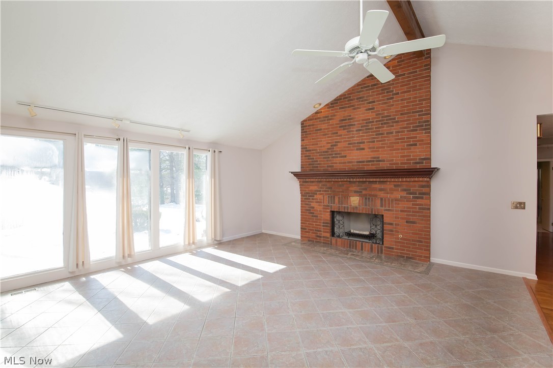 290-21 Hawthorne Drive Aurora OH 44202