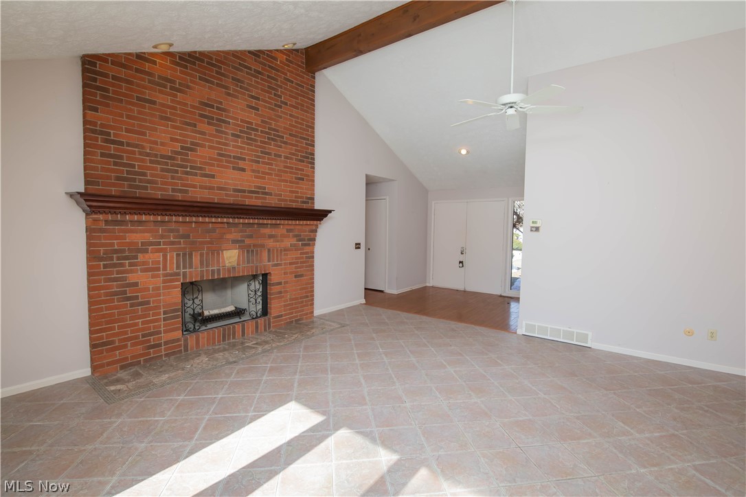 290-21 Hawthorne Drive Aurora OH 44202