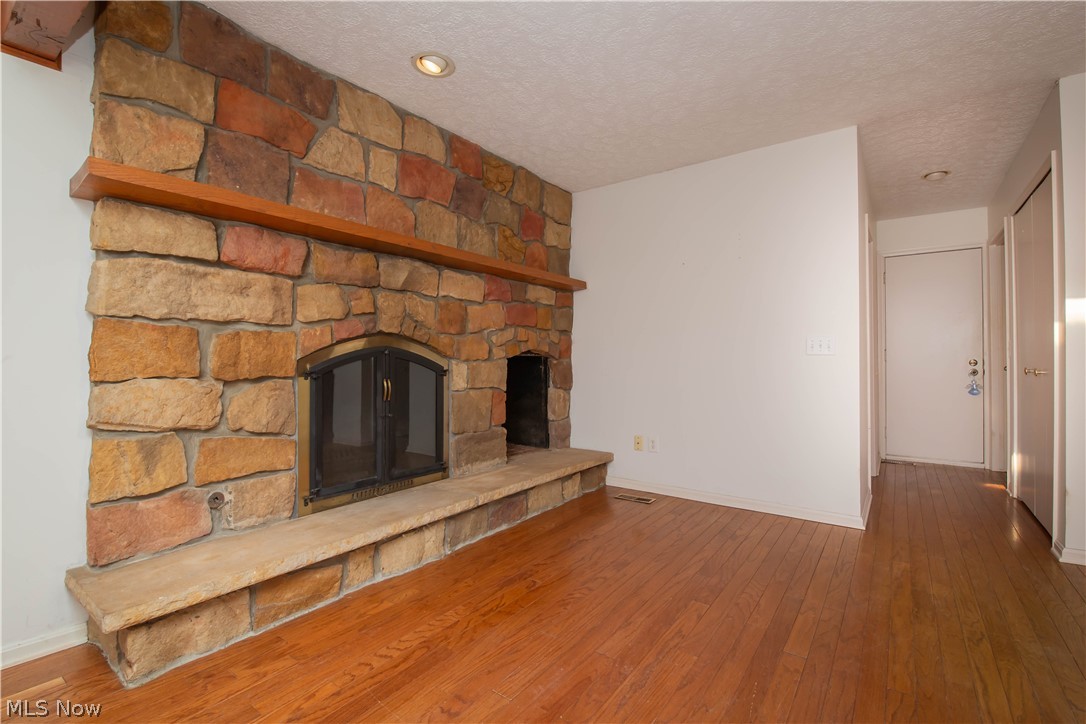 290-21 Hawthorne Drive Aurora OH 44202
