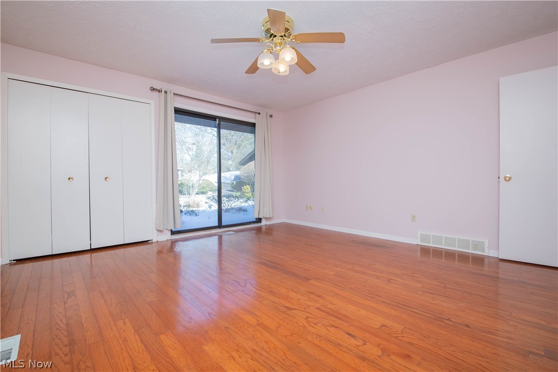 290-21 Hawthorne Drive Aurora OH 44202