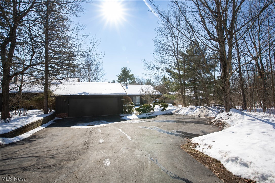 290-21 Hawthorne Drive Aurora OH 44202