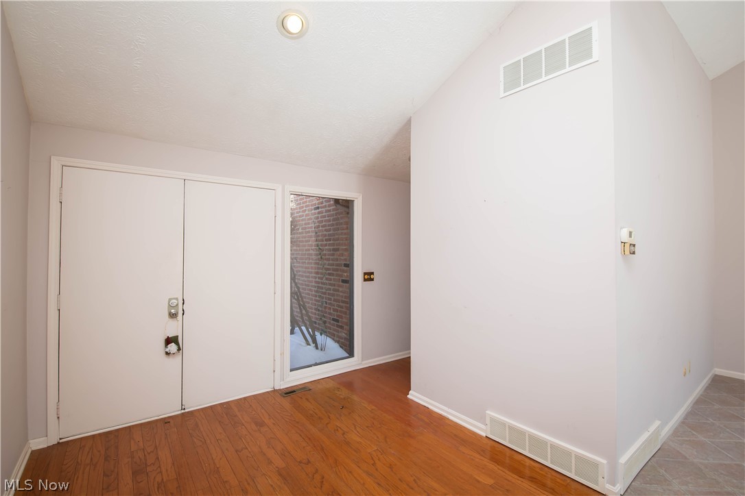 290-21 Hawthorne Drive Aurora OH 44202