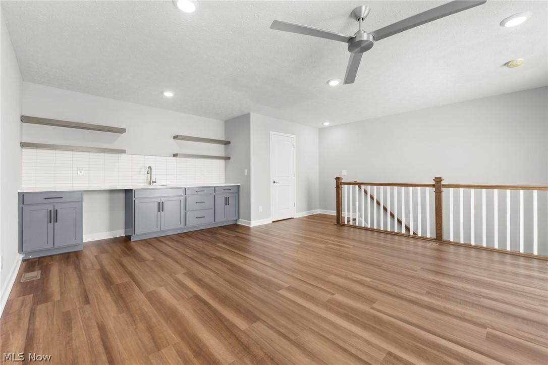 461 Harbor Lane Lorain OH 44052