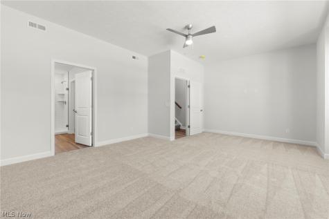 461 Harbor Lane Lorain OH 44052