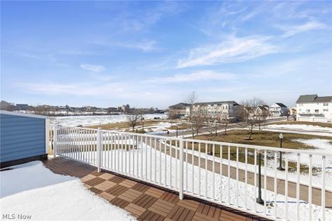 461 Harbor Lane Lorain OH 44052