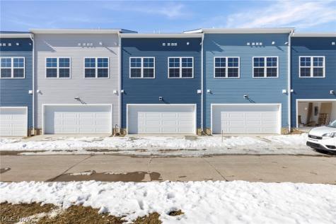 461 Harbor Lane Lorain OH 44052