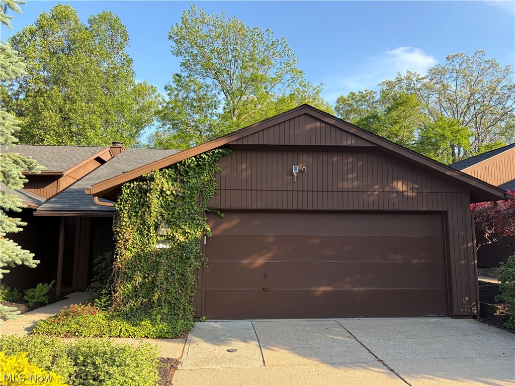 18251 Glencreek Lane Strongsville OH 44136