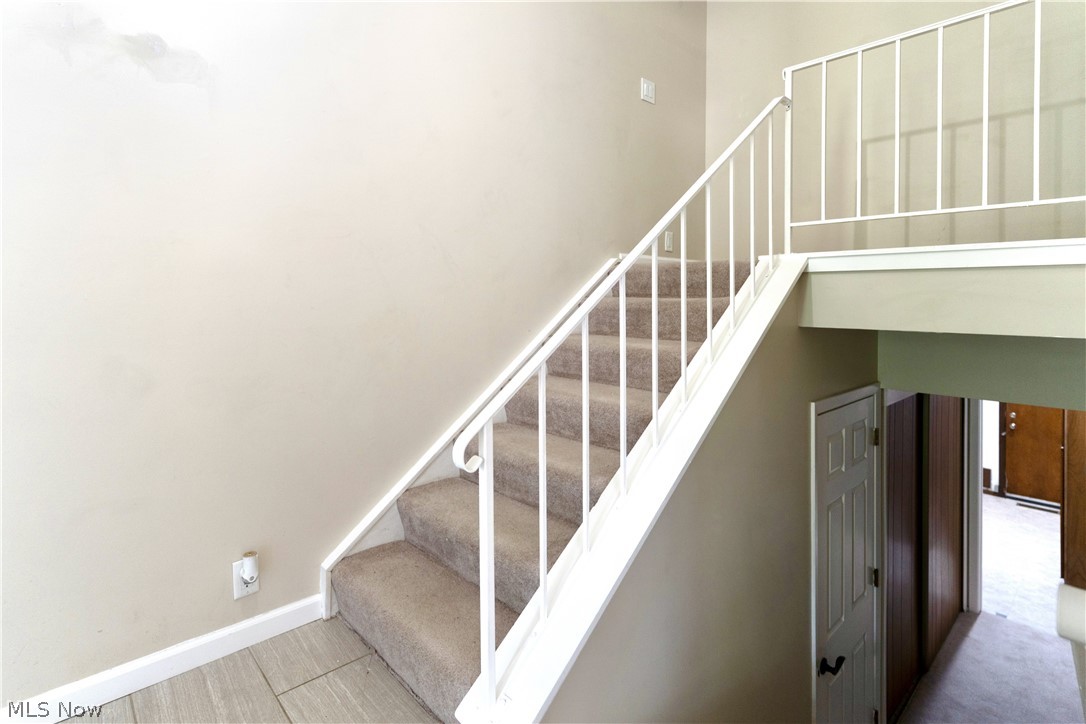 18251 Glencreek Lane Strongsville OH 44136
