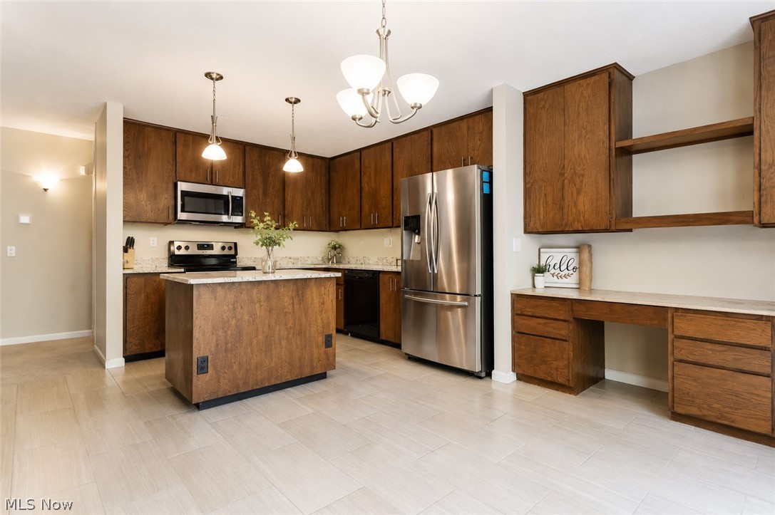 18251 Glencreek Lane Strongsville OH 44136