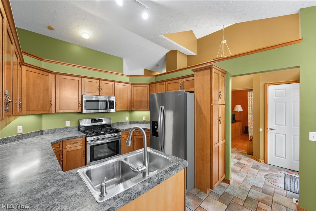 7556 Sanctuary Circle Brecksville OH 44141