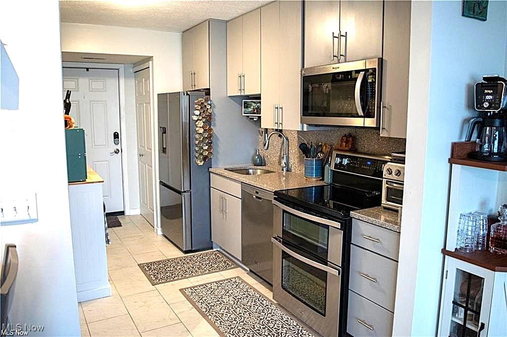 5237 Lake Road W Ashtabula OH 44004